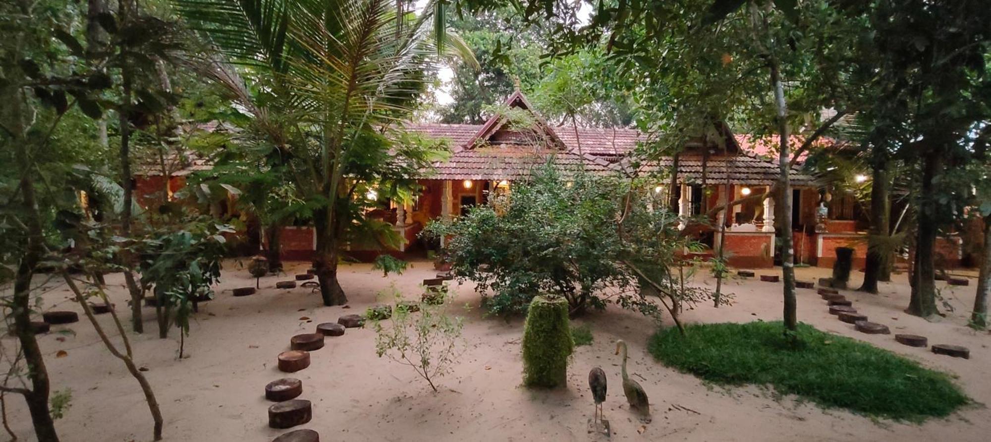 Abba Marari Beach Villas & Homestay Mararikulam Alappuzha Exterior foto